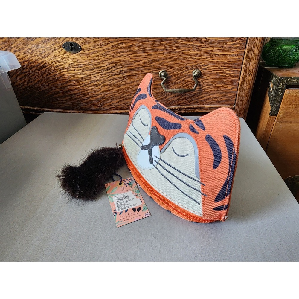 Tiger Pouch - Picture 2 of 8
